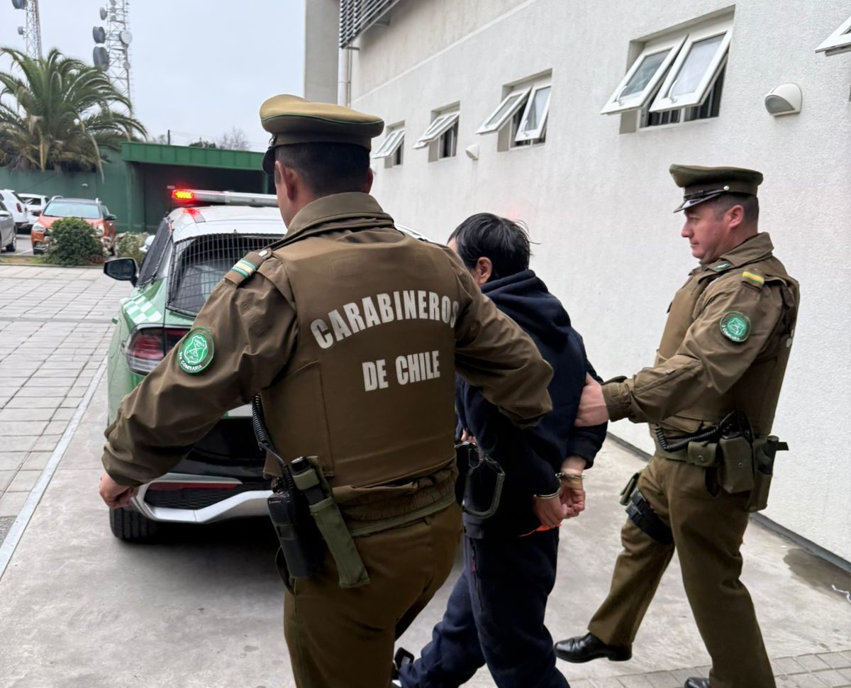 Carabineros detiene a sujeto por robo en empresa de vibrados en Parral ...